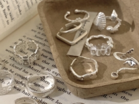 上海饰品展展商推荐|义乌市美薇饰品：实力铜制饰品源头工厂